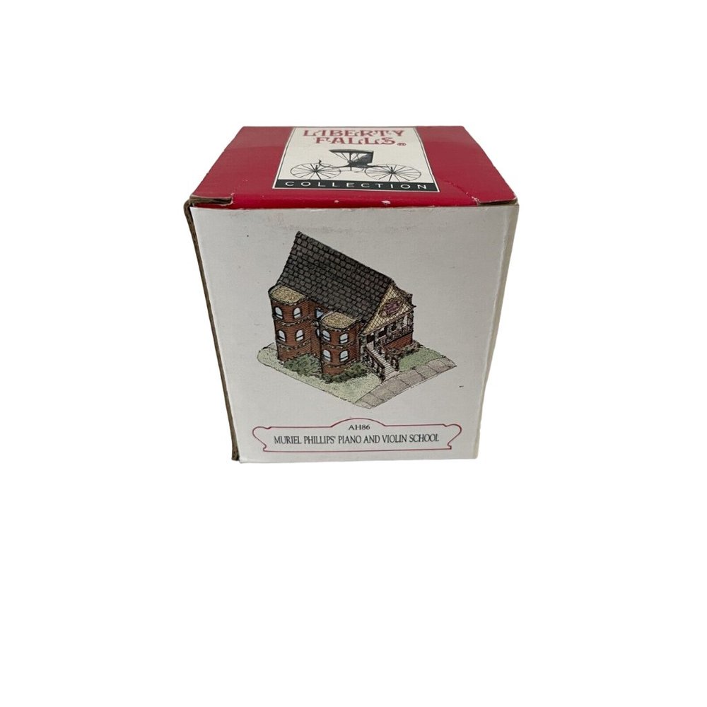 1994 Liberty Falls MURIEL PIANO AND VIOLIN STORE By International Resources